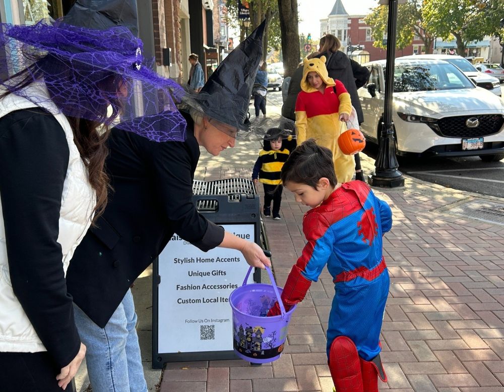 Mainstreet Libertyville Trick or Treat